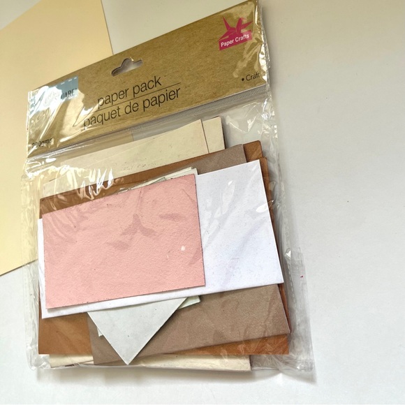 🏷️ pack of scrapbook paper in various colors & textures for junk journals - Picture 9 of 11